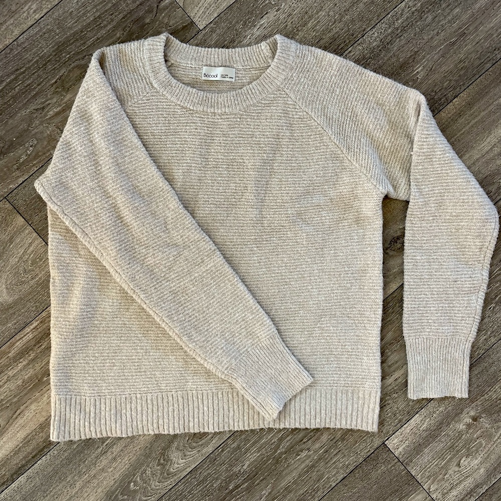 Womens cozy sweater size S/M